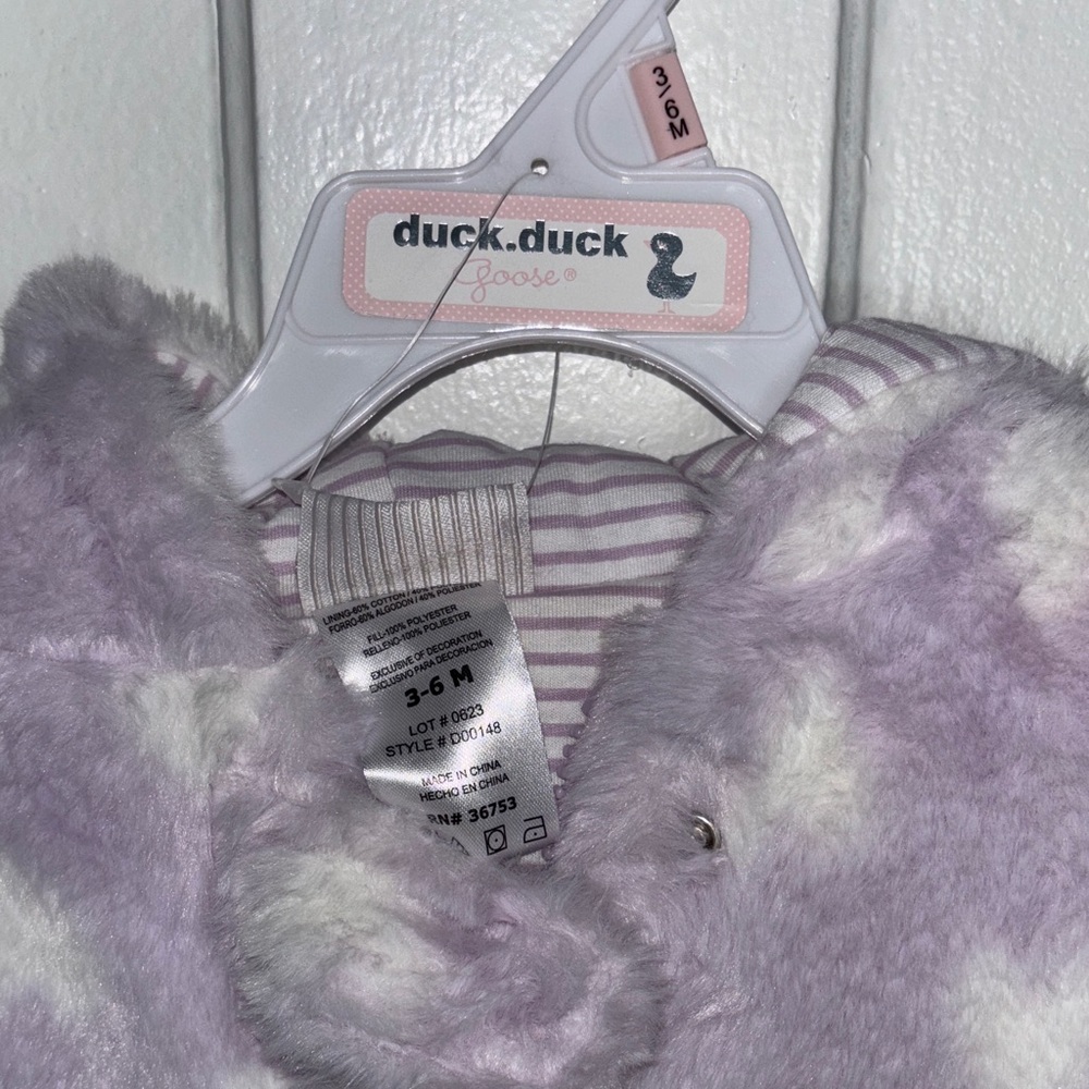 Duck duck goose Purple faux fur snowsuit footie hoodie size 3-6 Months NWT - Picture 4 of 8